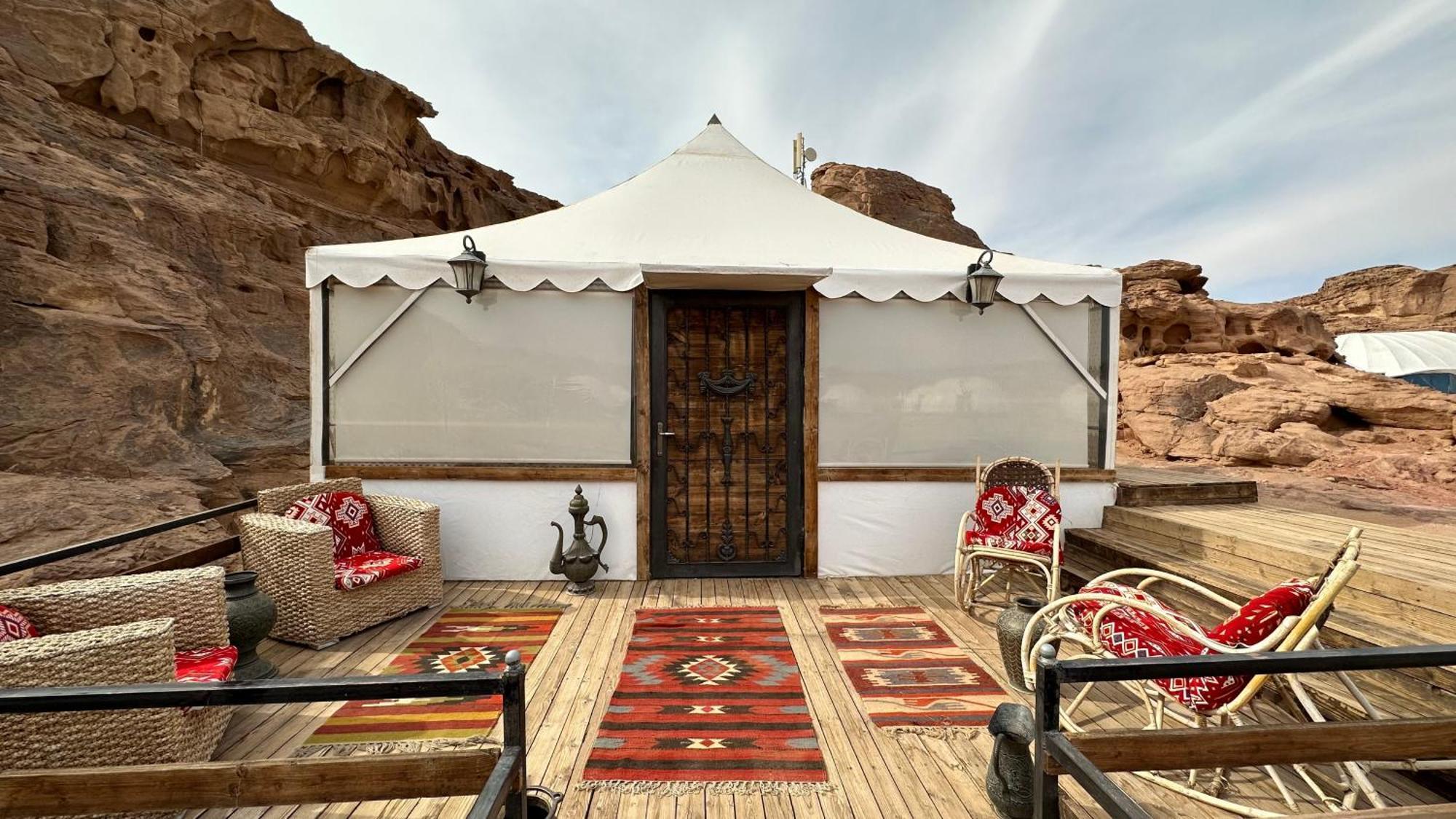 Luxury tent Mazayen Camp Wadi Rum