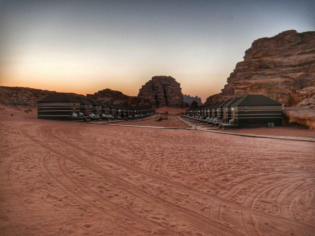 Luxury tent Mazayen Camp