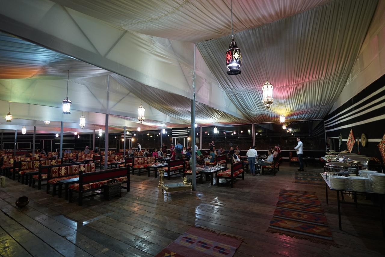 Luxury tent Mazayen Camp