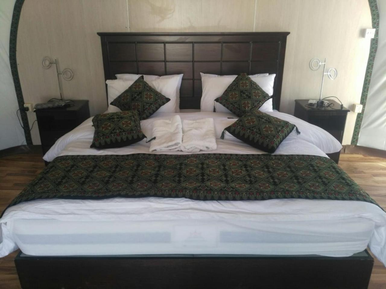 Luxury tent Mazayen Camp 2*