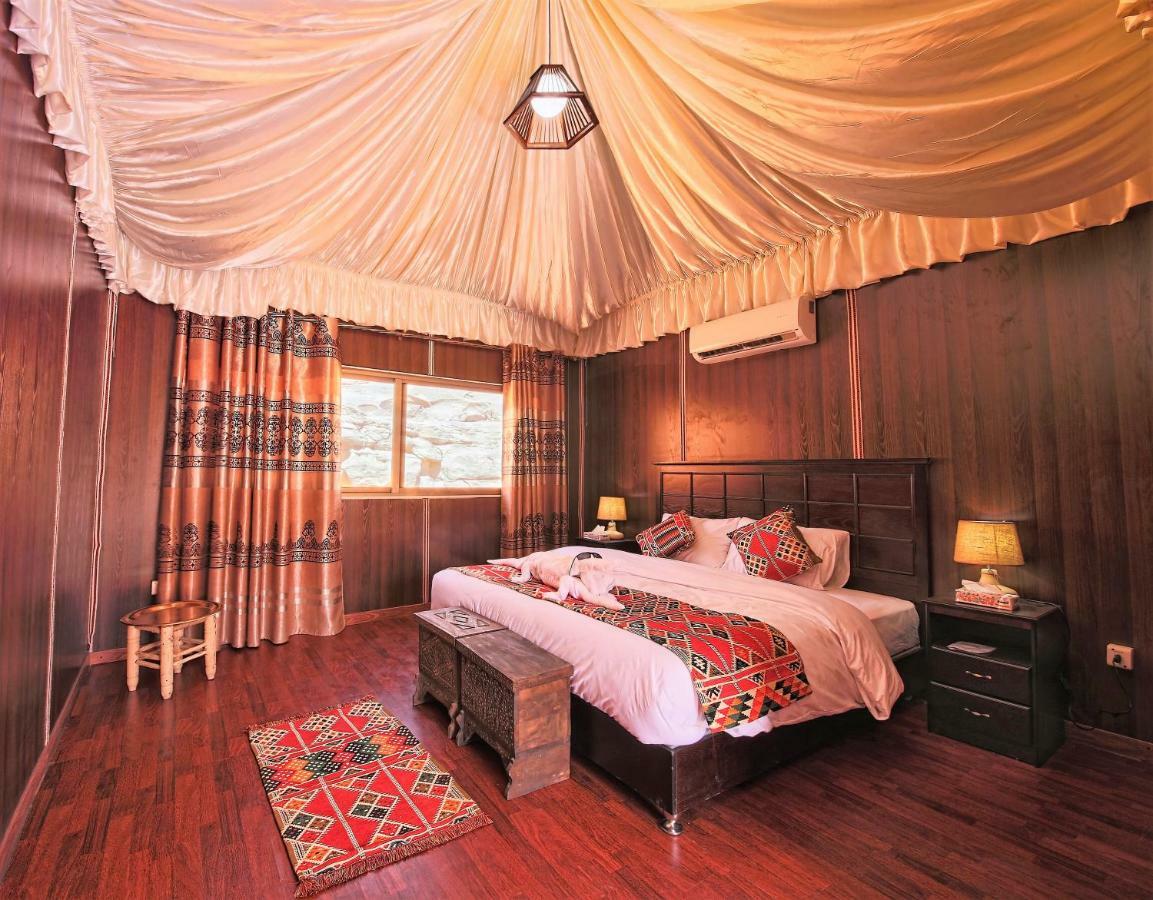 Luxury tent Mazayen Camp 2*